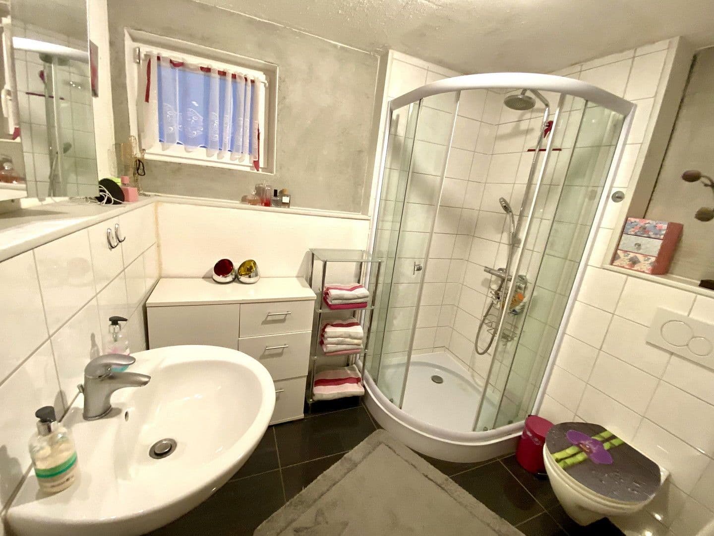 Predaj domu 220 m², pozemek 504 m², Schopfheim, Bádensko-Wurttembersko Predaj domu 220 m², pozemek 504 m², Schopfheim, Bádensko-Wurttembersko