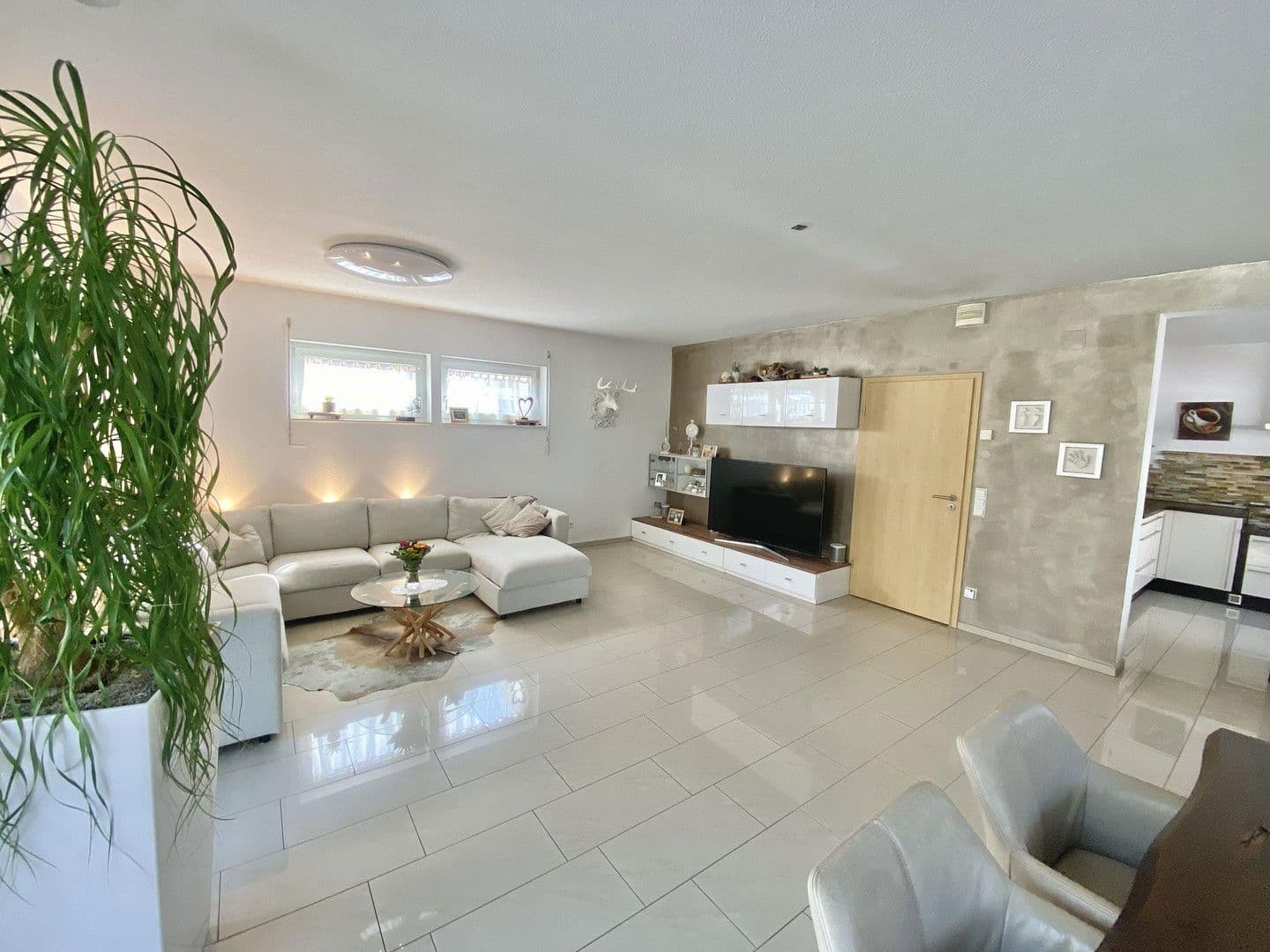 Predaj domu 220 m², pozemek 504 m², Schopfheim, Bádensko-Wurttembersko Predaj domu 220 m², pozemek 504 m², Schopfheim, Bádensko-Wurttembersko