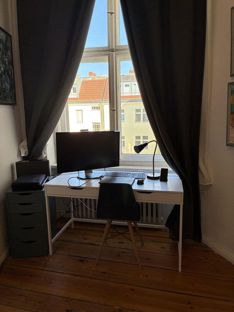 Prenájom bytu 2-izbový 70 m², Berlin, Berlín Prenájom bytu 2-izbový 70 m², Berlin, Berlín