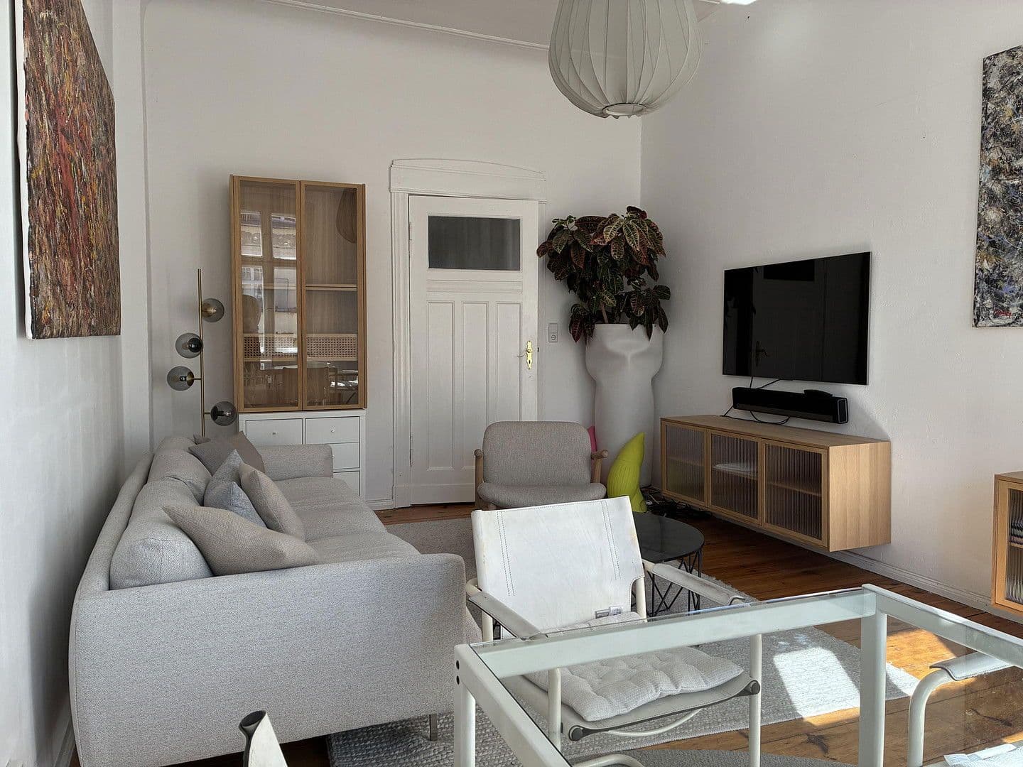 Prenájom bytu 2-izbový 70 m², Berlin, Berlín Prenájom bytu 2-izbový 70 m², Berlin, Berlín