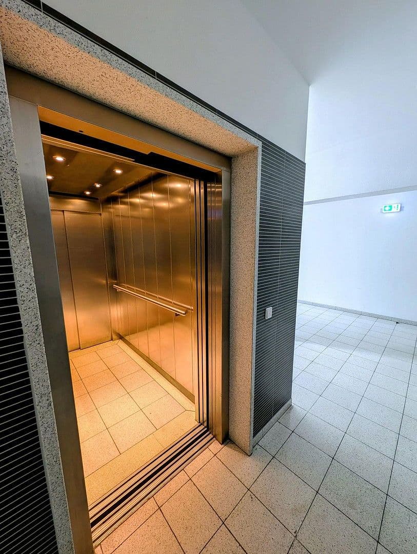 Predaj bytu 1-izbový 51 m², Ohmstr. 64, Frankfurt, Hesensko Predaj bytu 1-izbový 51 m², Ohmstr. 64, Frankfurt, Hesensko