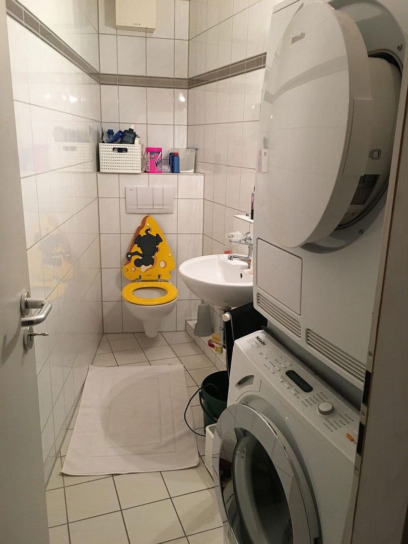 Prenájom bytu 3-izbový 82 m², Niedernhausen, Hesensko Prenájom bytu 3-izbový 82 m², Niedernhausen, Hesensko