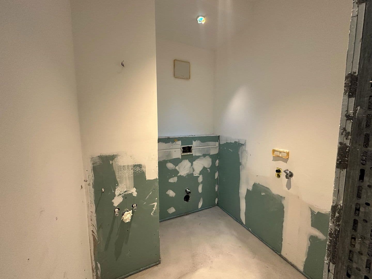 Predaj bytu 3-izbový 100 m², Lindenstraße 7c, Teltow, Brandenbursko Predaj bytu 3-izbový 100 m², Lindenstraße 7c, Teltow, Brandenbursko