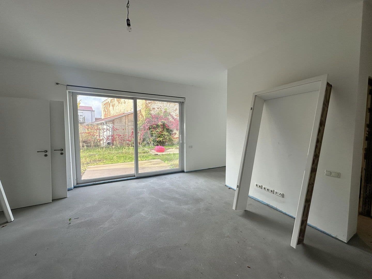 Predaj bytu 3-izbový 100 m², Lindenstraße 7c, Teltow, Brandenbursko Predaj bytu 3-izbový 100 m², Lindenstraße 7c, Teltow, Brandenbursko