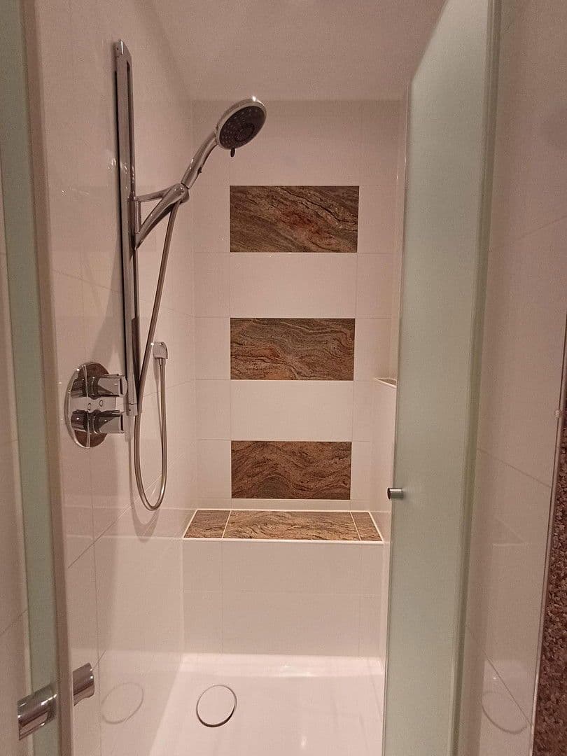 Predaj domu 235 m², pozemek 809 m², Lünne, Dolné Sasko Predaj domu 235 m², pozemek 809 m², Lünne, Dolné Sasko