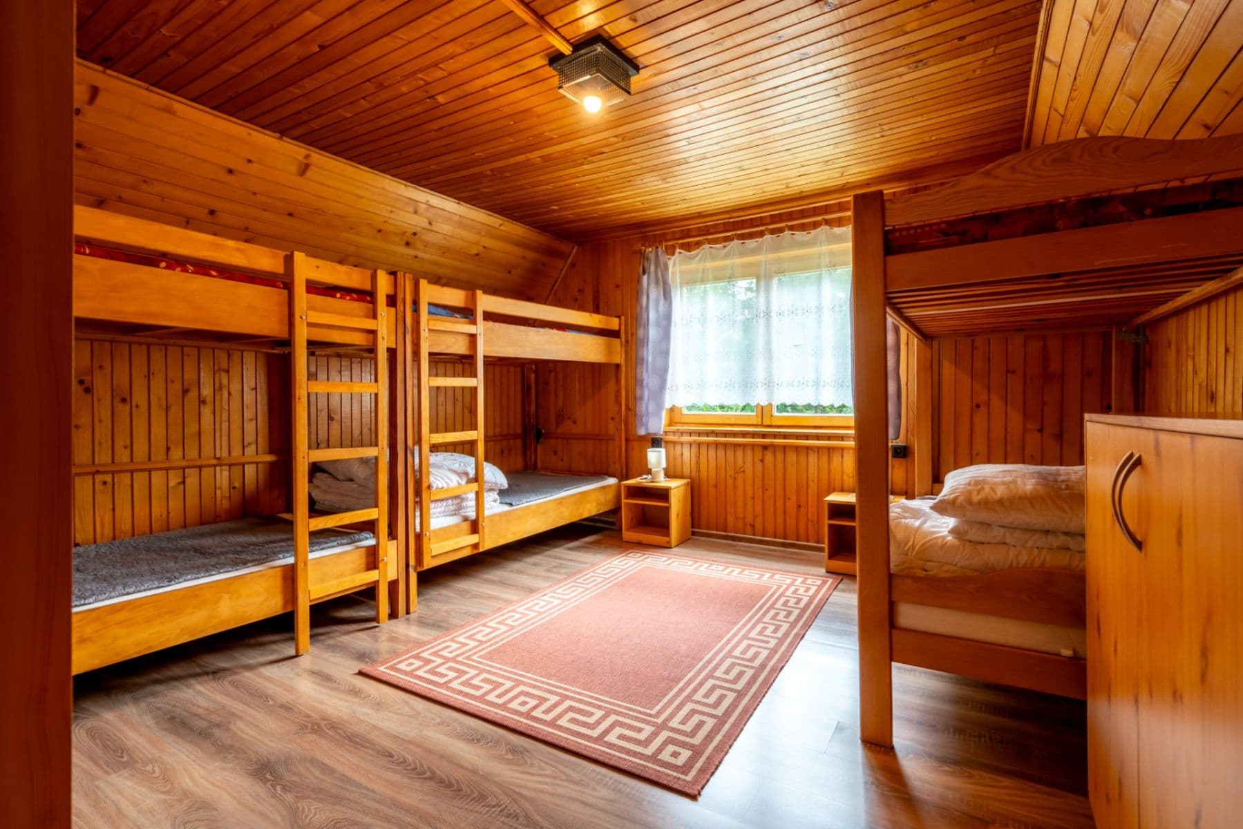 Prenájom rekreačného objektu 100 m², pozemek 200 m², 2311, Tvrdošín, Žilinský kraj Prenájom rekreačného objektu 100 m², pozemek 200 m², 2311, Tvrdošín, Žilinský kraj