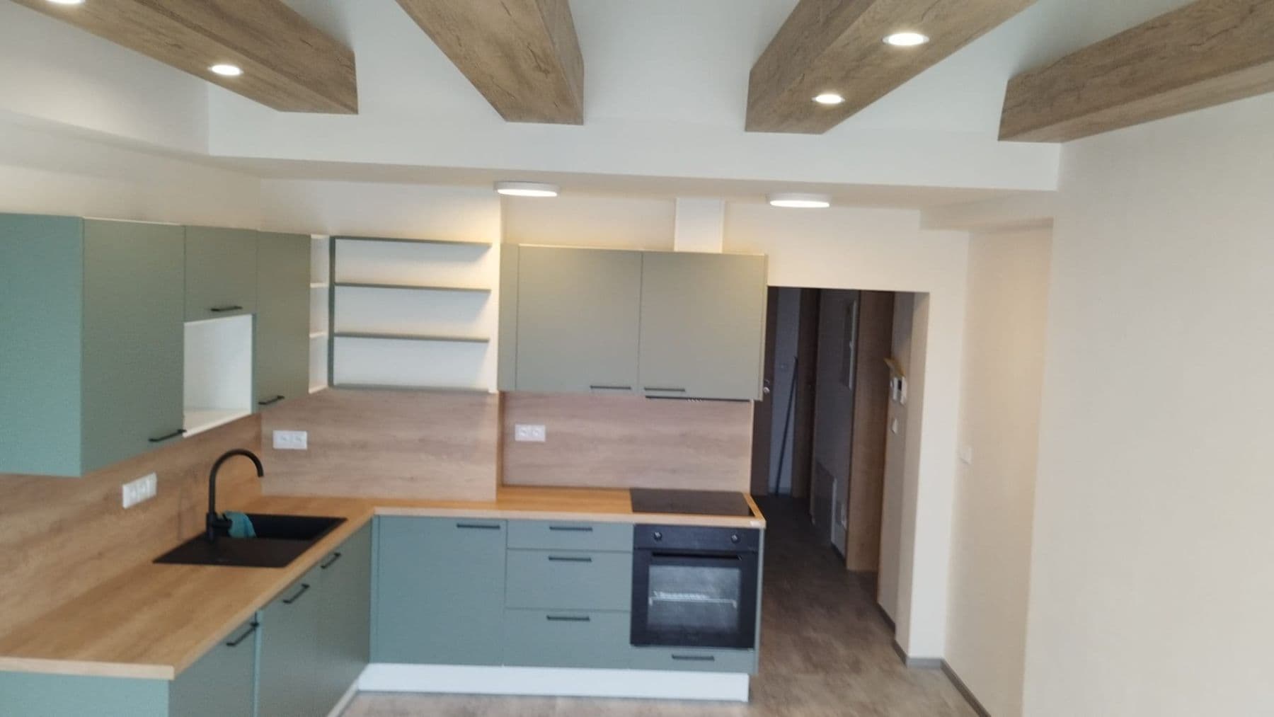 Prenájom bytu 3-izbový 60 m², Táborská, Brno, Jihomoravský kraj Prenájom bytu 3-izbový 60 m², Táborská, Brno, Jihomoravský kraj