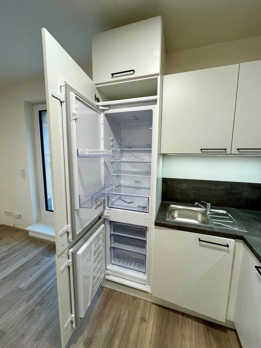 Prenájom bytu 1-izbový 34 m², Hermanové, Praha, Praha Prenájom bytu 1-izbový 34 m², Hermanové, Praha, Praha