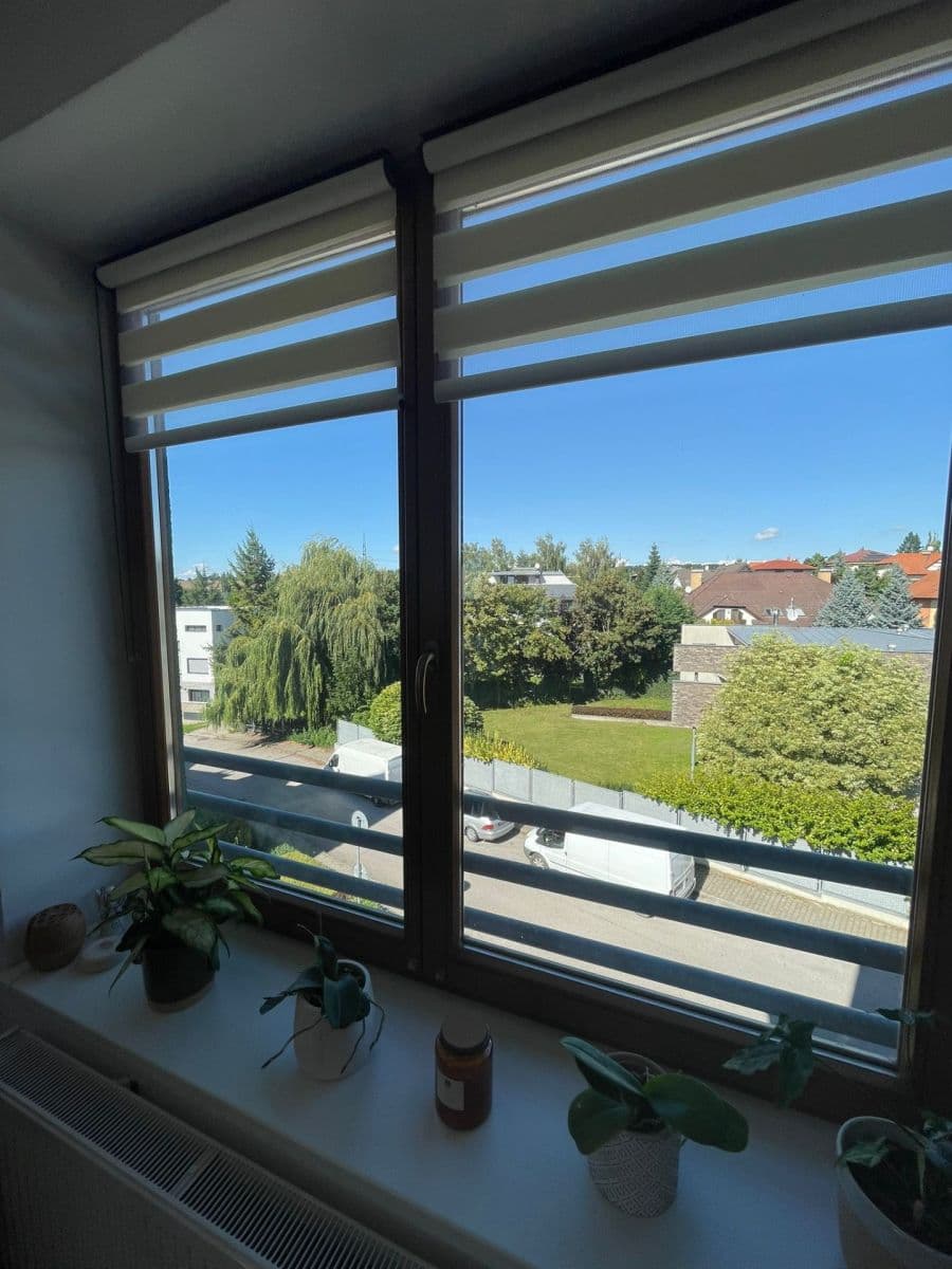 Prenájom bytu 2-izbový 59 m², U Jízdárny, Praha, Praha Prenájom bytu 2-izbový 59 m², U Jízdárny, Praha, Praha