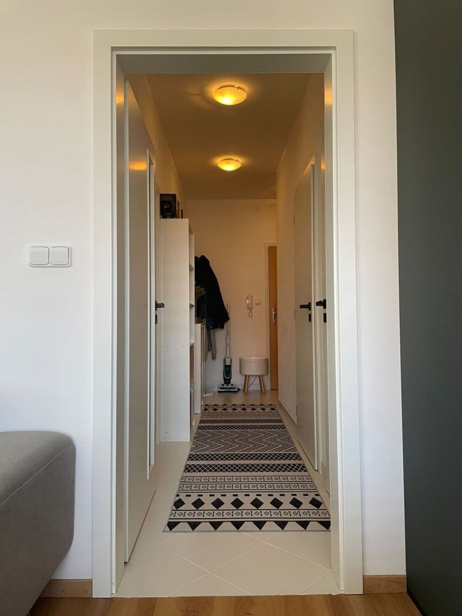 Prenájom bytu 2-izbový 59 m², U Jízdárny, Praha, Praha Prenájom bytu 2-izbový 59 m², U Jízdárny, Praha, Praha