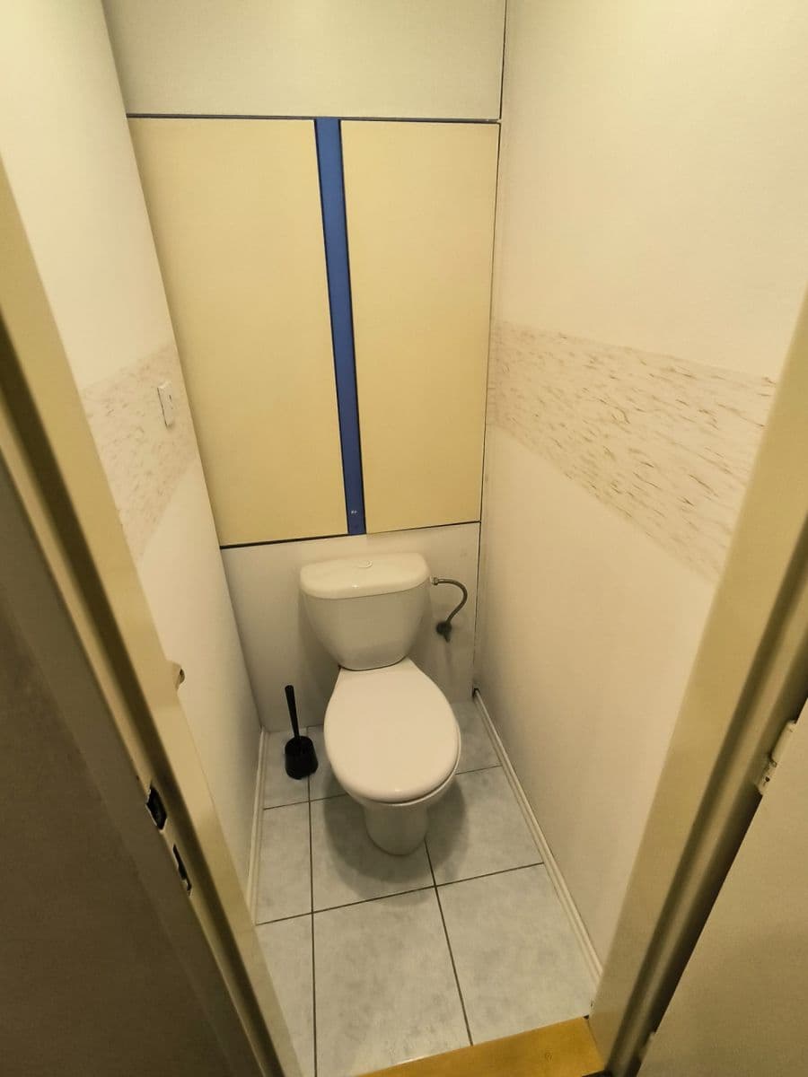 Prenájom bytu 2-izbový 53 m², Mochovská, Praha, Praha Prenájom bytu 2-izbový 53 m², Mochovská, Praha, Praha