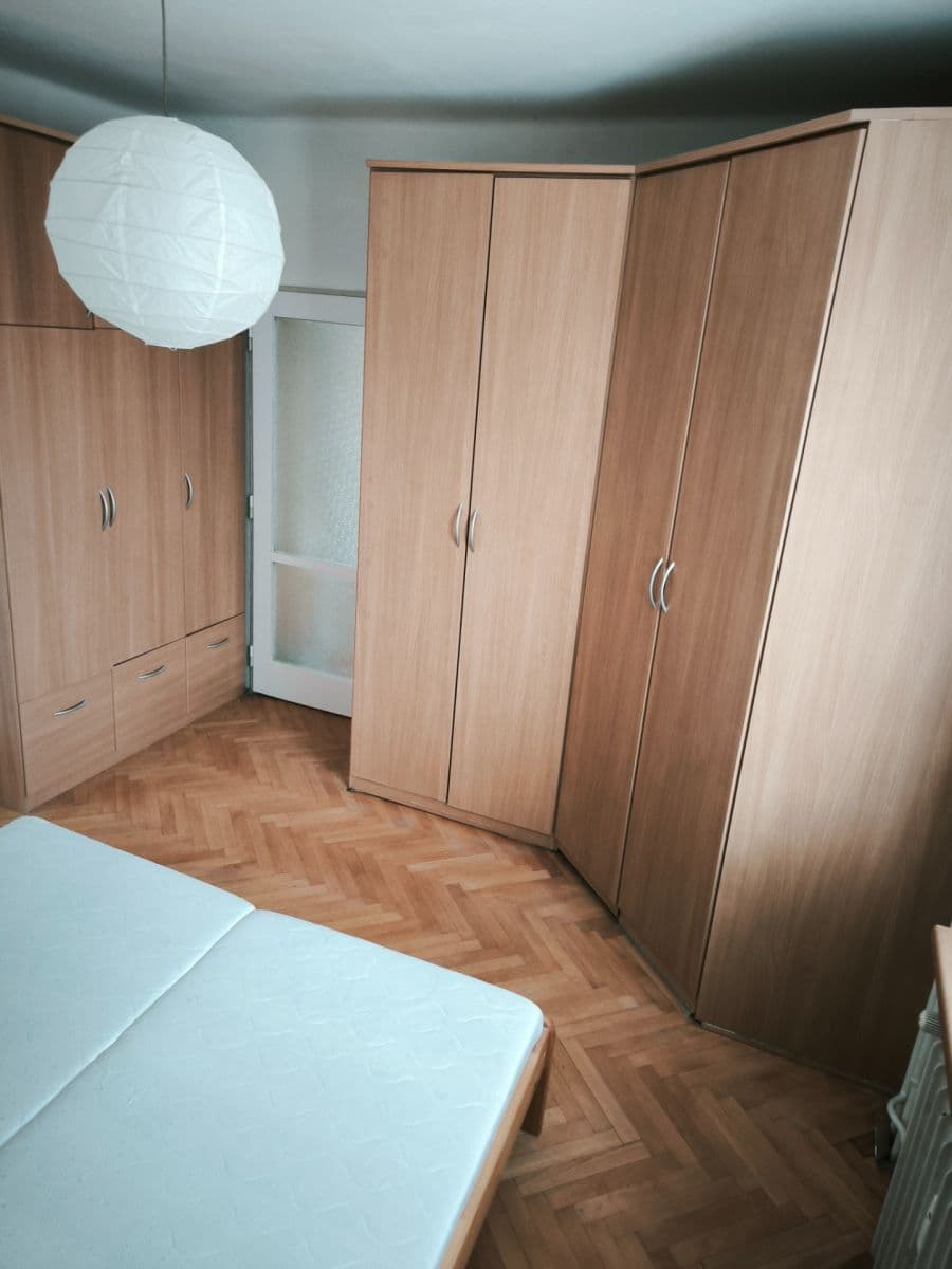 Prenájom bytu 2-izbový 53 m², Mochovská, Praha, Praha Prenájom bytu 2-izbový 53 m², Mochovská, Praha, Praha