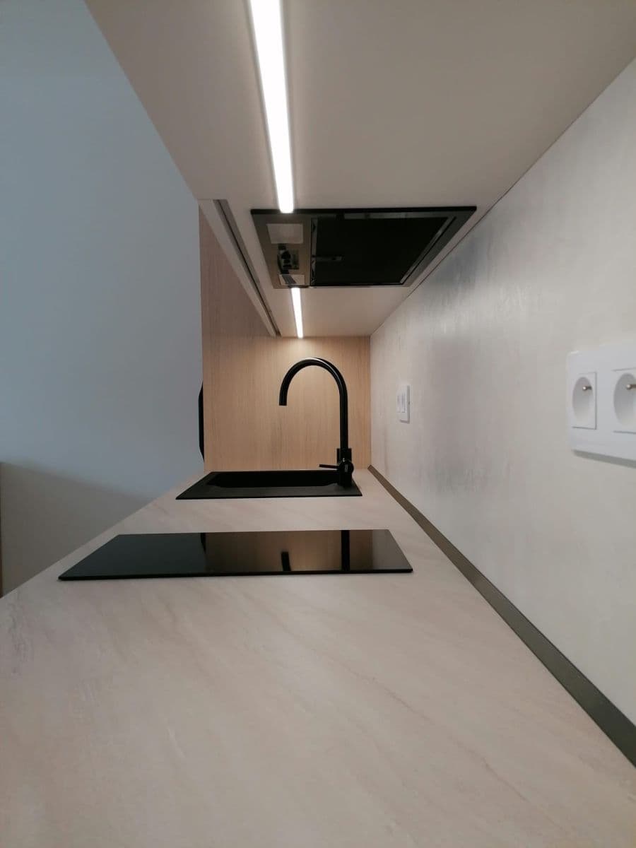 Prenájom bytu 1-izbový 37 m², Bratislavská, Brno, Jihomoravský kraj Prenájom bytu 1-izbový 37 m², Bratislavská, Brno, Jihomoravský kraj