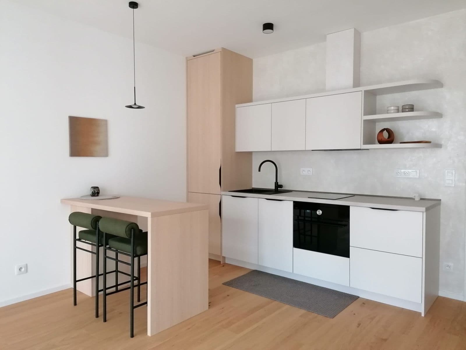 Prenájom bytu 1-izbový 37 m², Bratislavská, Brno, Jihomoravský kraj Prenájom bytu 1-izbový 37 m², Bratislavská, Brno, Jihomoravský kraj