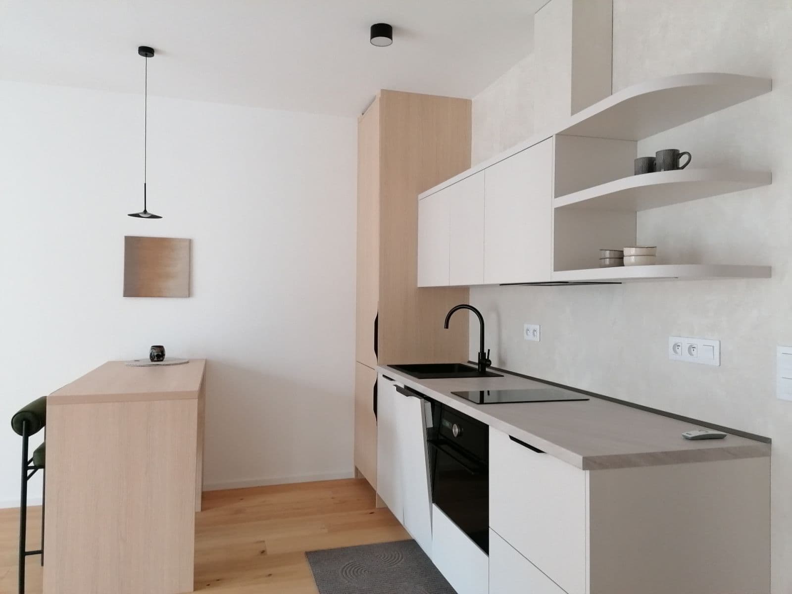 Prenájom bytu 1-izbový 44 m², Bratislavská, Brno, Jihomoravský kraj Prenájom bytu 1-izbový 44 m², Bratislavská, Brno, Jihomoravský kraj
