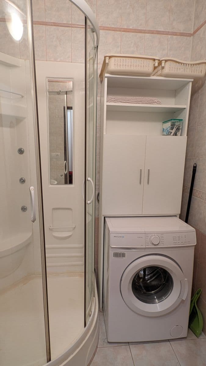 Prenájom bytu 2-izbový 55 m², Národná trieda, Košice - mestská časť Sever, Košický kraj Prenájom bytu 2-izbový 55 m², Národná trieda, Košice - mestská časť Sever, Košický kraj