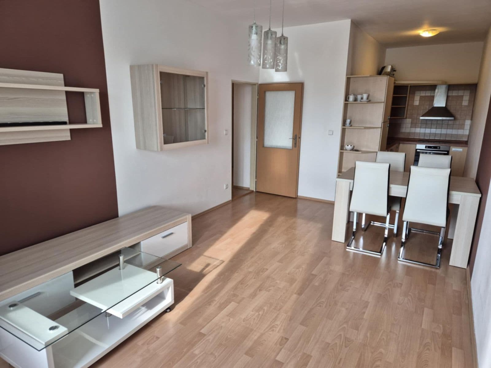 Prenájom bytu 2-izbový 50 m², Sokolovská, Čelákovice, Středočeský kraj Prenájom bytu 2-izbový 50 m², Sokolovská, Čelákovice, Středočeský kraj