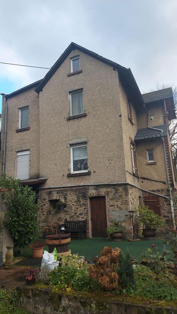 Predaj domu 145 m², pozemek 802 m², Bendorf, Porýnie-Falcko Predaj domu 145 m², pozemek 802 m², Bendorf, Porýnie-Falcko