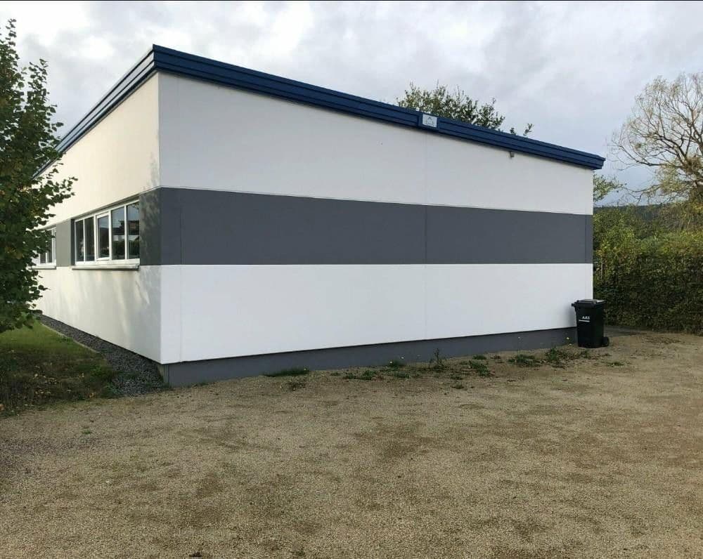 Predaj nebytového priestoru 1.473 m², Hetzerath, Porýnie-Falcko Predaj nebytového priestoru 1.473 m², Hetzerath, Porýnie-Falcko