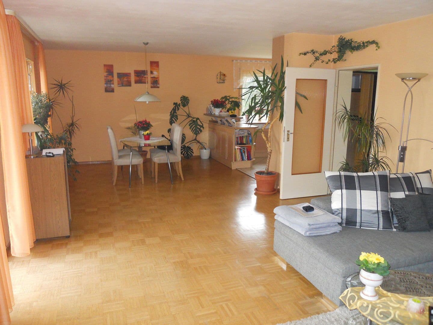 Prenájom bytu 4-izbový 104 m², Luditzer Straße 8, Neu-Anspach, Hesensko Prenájom bytu 4-izbový 104 m², Luditzer Straße 8, Neu-Anspach, Hesensko