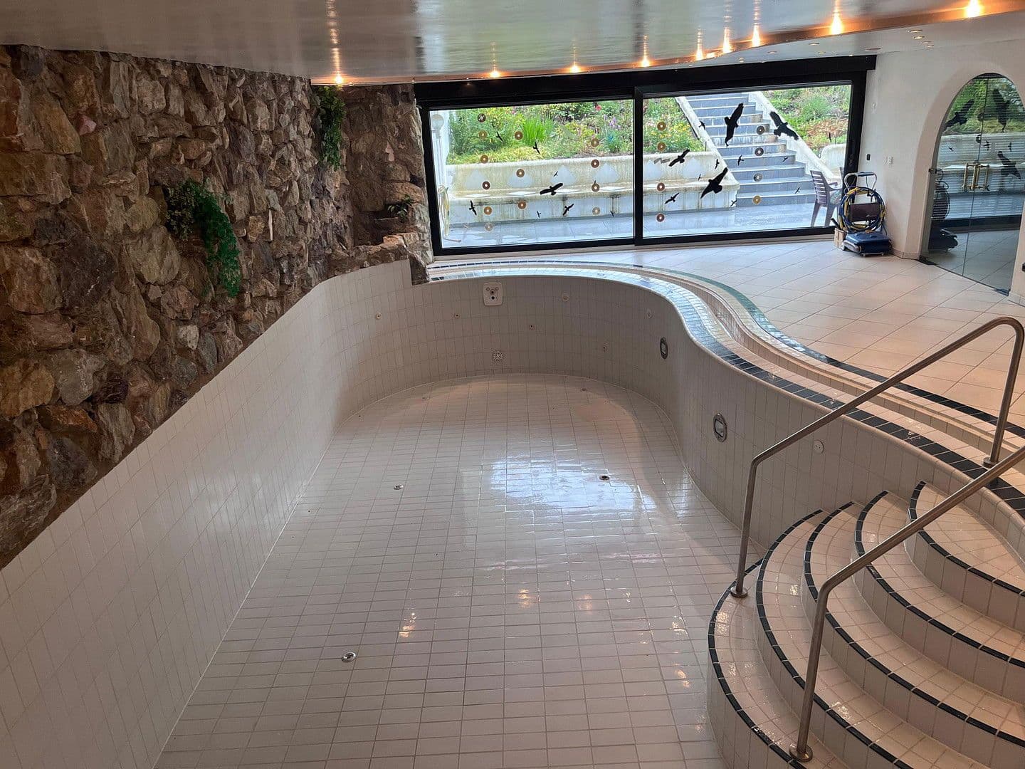 Predaj domu 591 m², pozemek 4.900 m², Möhrendorf, Bavorsko Predaj domu 591 m², pozemek 4.900 m², Möhrendorf, Bavorsko