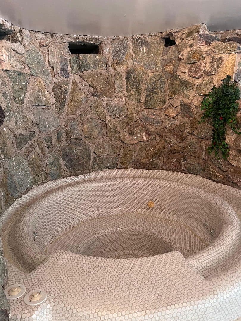 Predaj domu 591 m², pozemek 4.900 m², Möhrendorf, Bavorsko Predaj domu 591 m², pozemek 4.900 m², Möhrendorf, Bavorsko