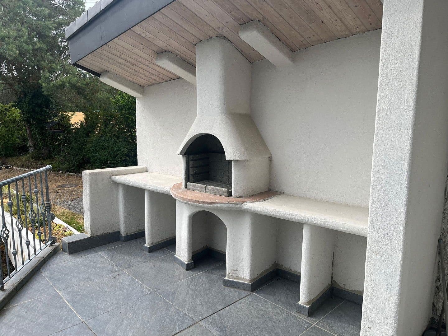 Predaj domu 591 m², pozemek 4.900 m², Möhrendorf, Bavorsko Predaj domu 591 m², pozemek 4.900 m², Möhrendorf, Bavorsko