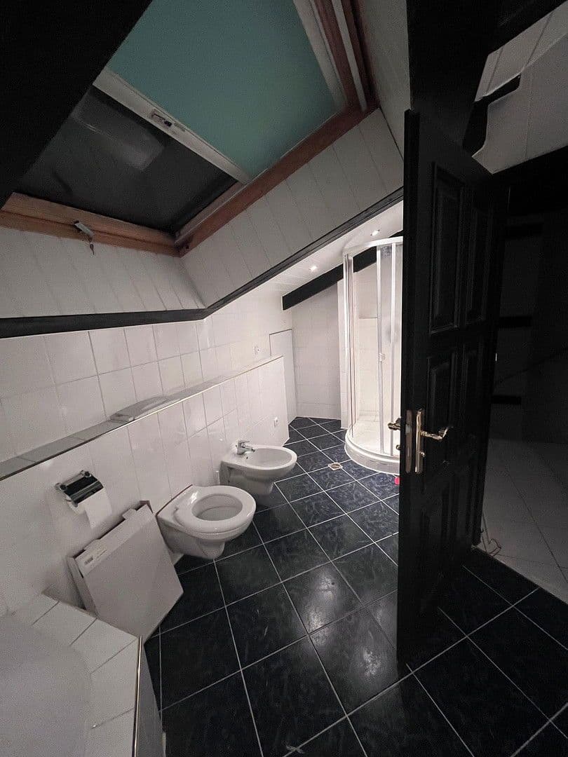 Predaj domu 591 m², pozemek 4.900 m², Möhrendorf, Bavorsko Predaj domu 591 m², pozemek 4.900 m², Möhrendorf, Bavorsko