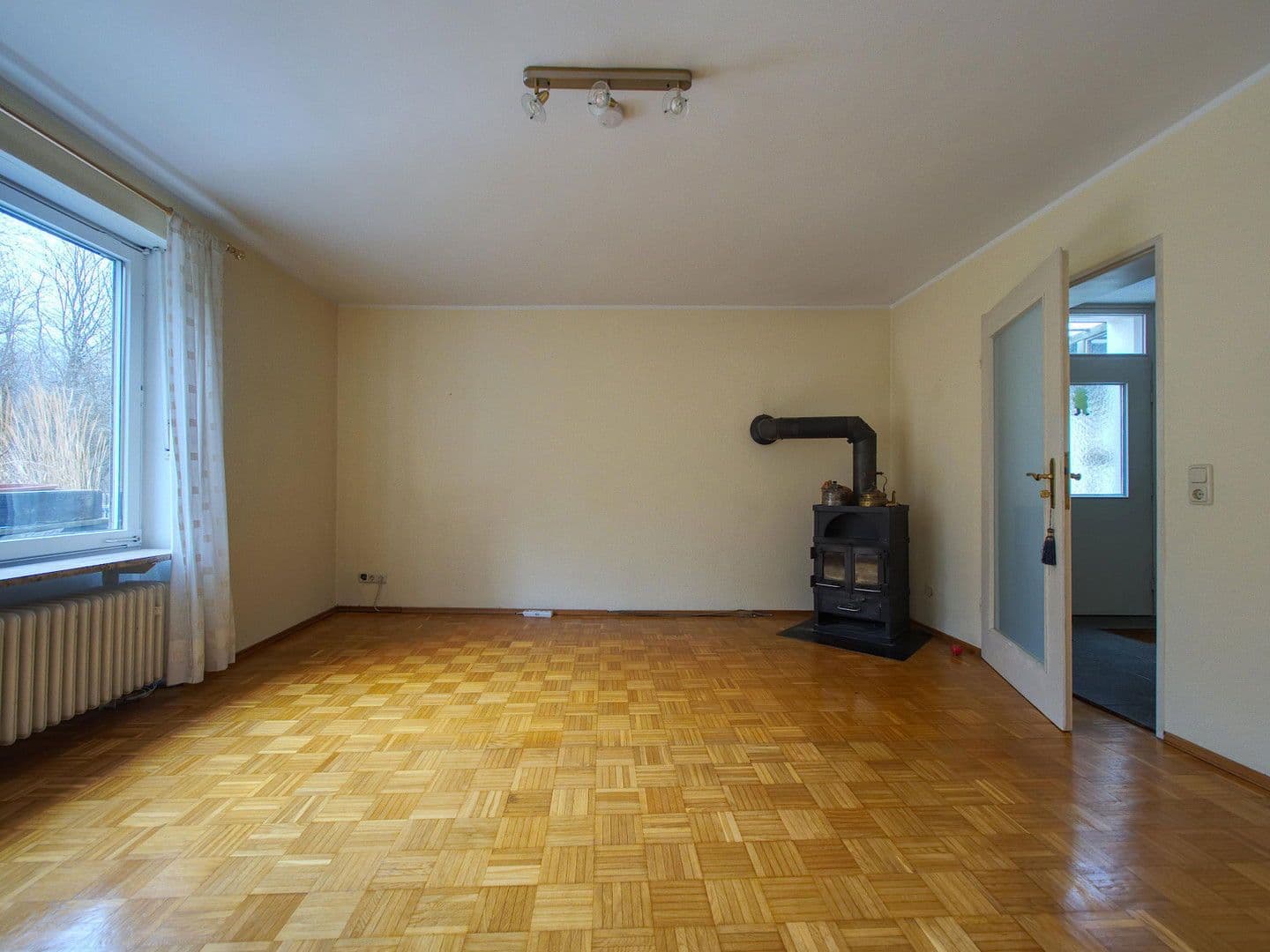 Predaj domu 82 m², pozemek 386 m², München, Bavorsko Predaj domu 82 m², pozemek 386 m², München, Bavorsko