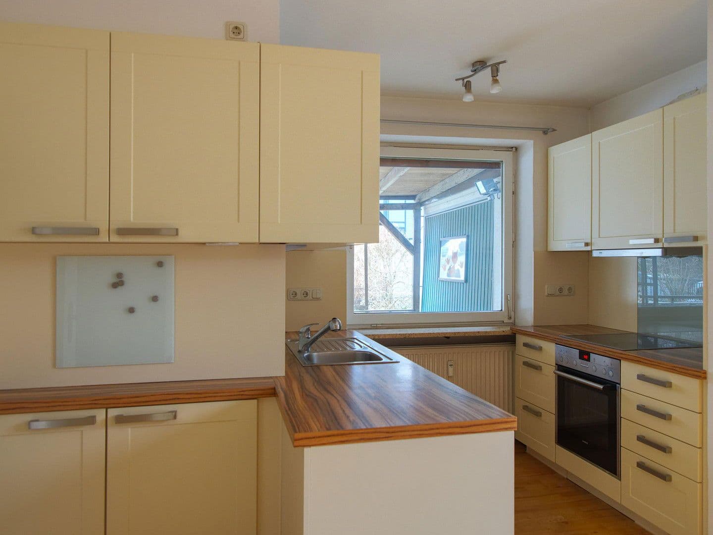 Predaj domu 82 m², pozemek 386 m², München, Bavorsko Predaj domu 82 m², pozemek 386 m², München, Bavorsko