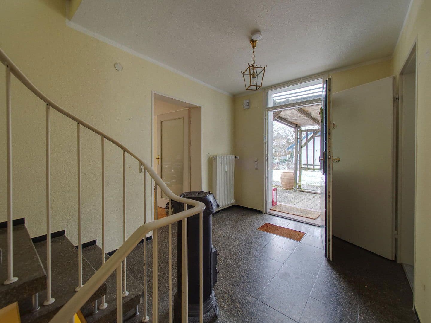 Predaj domu 82 m², pozemek 386 m², München, Bavorsko Predaj domu 82 m², pozemek 386 m², München, Bavorsko