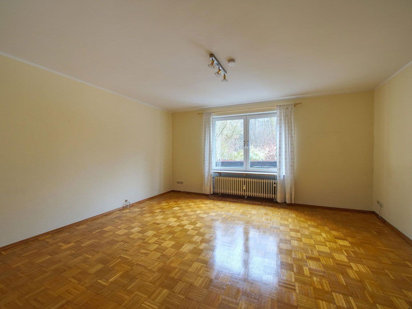 Predaj domu 82 m², pozemek 386 m², München, Bavorsko Predaj domu 82 m², pozemek 386 m², München, Bavorsko