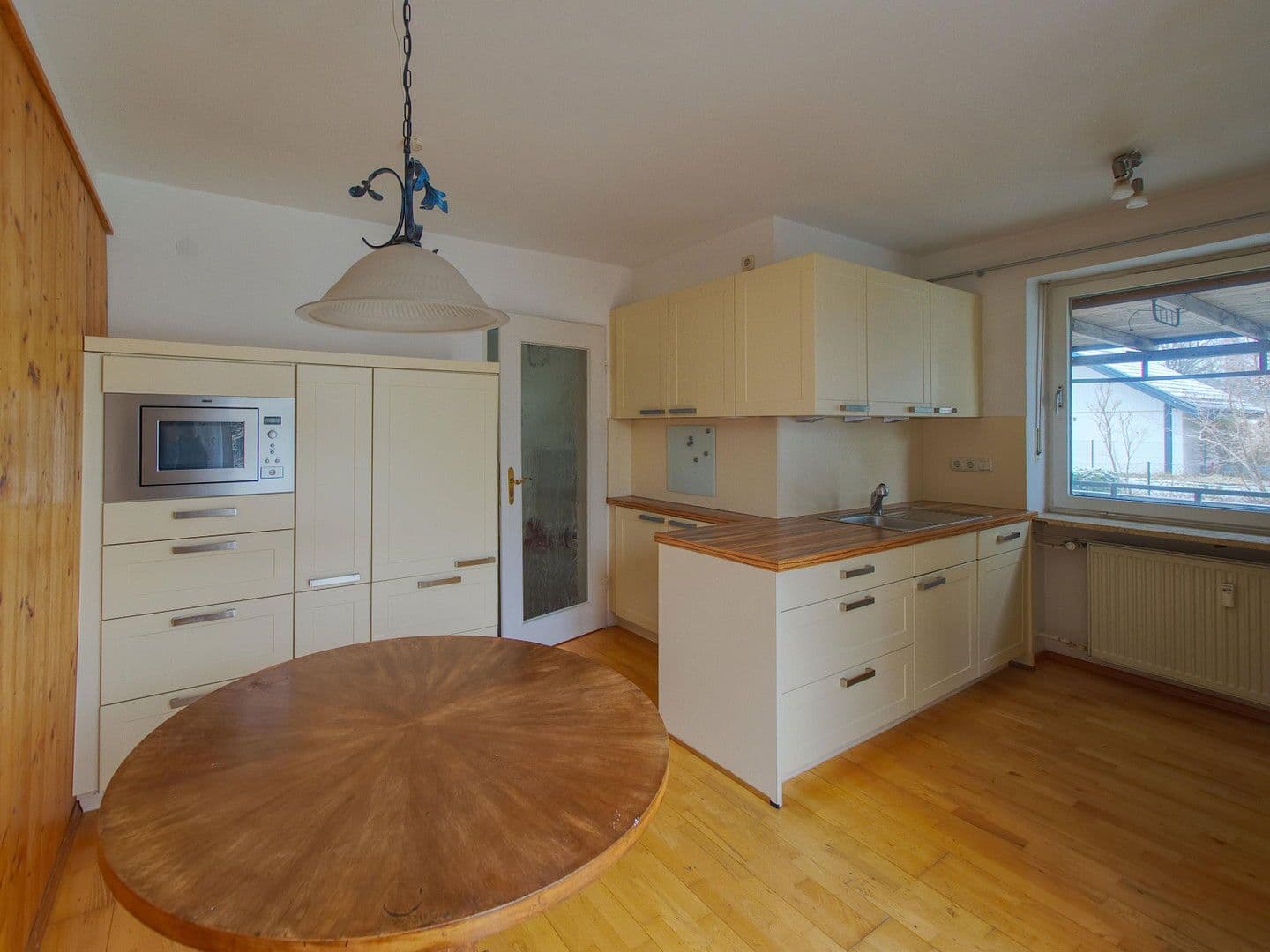 Predaj domu 82 m², pozemek 386 m², München, Bavorsko Predaj domu 82 m², pozemek 386 m², München, Bavorsko