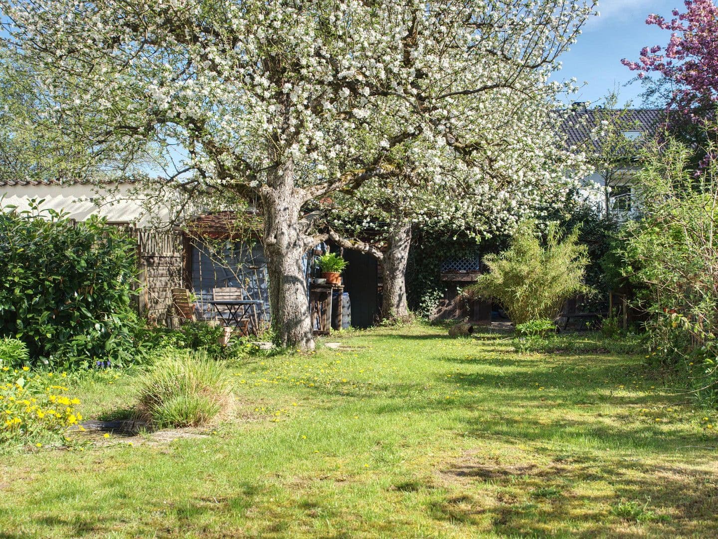 Predaj domu 82 m², pozemek 386 m², München, Bavorsko Predaj domu 82 m², pozemek 386 m², München, Bavorsko