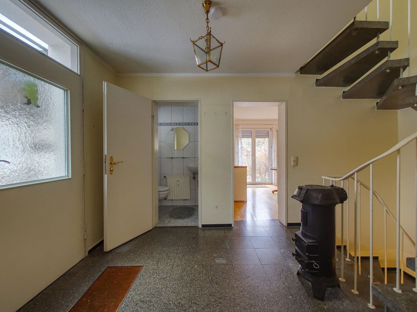 Predaj domu 82 m², pozemek 386 m², München, Bavorsko Predaj domu 82 m², pozemek 386 m², München, Bavorsko