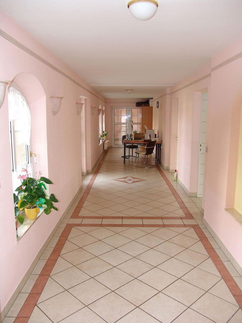 Predaj domu 1.082 m², pozemek 9.536 m², Kolkwitz, Brandenbursko Predaj domu 1.082 m², pozemek 9.536 m², Kolkwitz, Brandenbursko