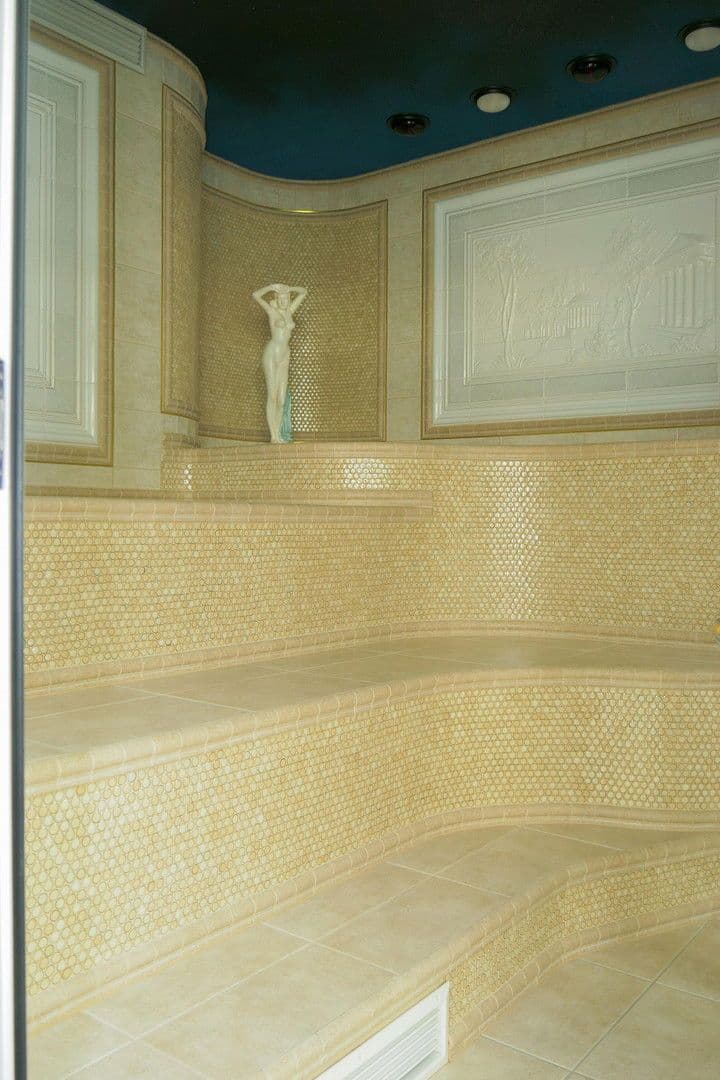 Predaj domu 1.082 m², pozemek 9.536 m², Kolkwitz, Brandenbursko Predaj domu 1.082 m², pozemek 9.536 m², Kolkwitz, Brandenbursko