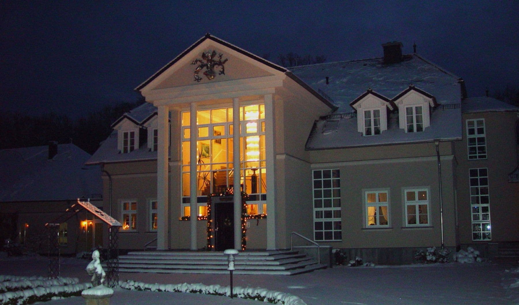 Predaj domu 1.082 m², pozemek 9.536 m², Kolkwitz, Brandenbursko Predaj domu 1.082 m², pozemek 9.536 m², Kolkwitz, Brandenbursko