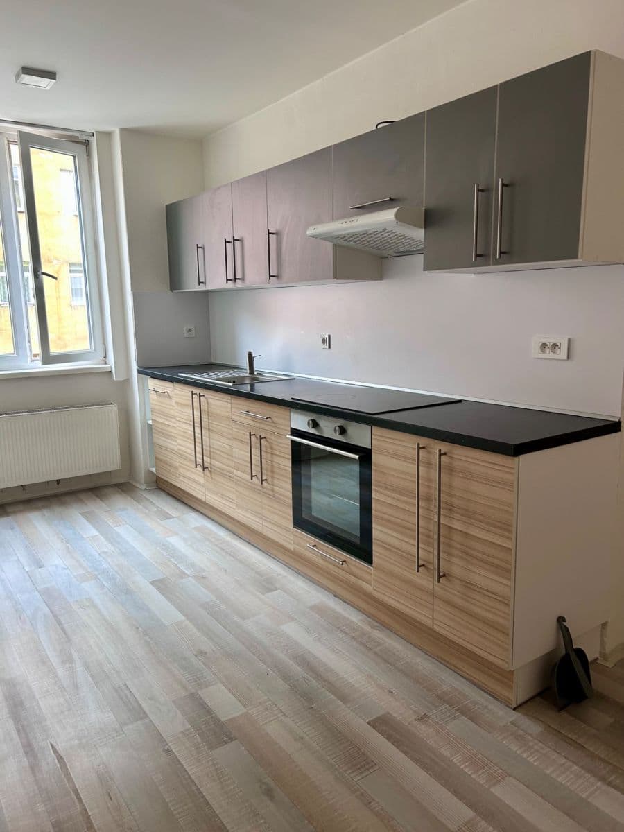 Prenájom bytu 2-izbový 65 m², Západní, Karlovy Vary, Karlovarský kraj Prenájom bytu 2-izbový 65 m², Západní, Karlovy Vary, Karlovarský kraj