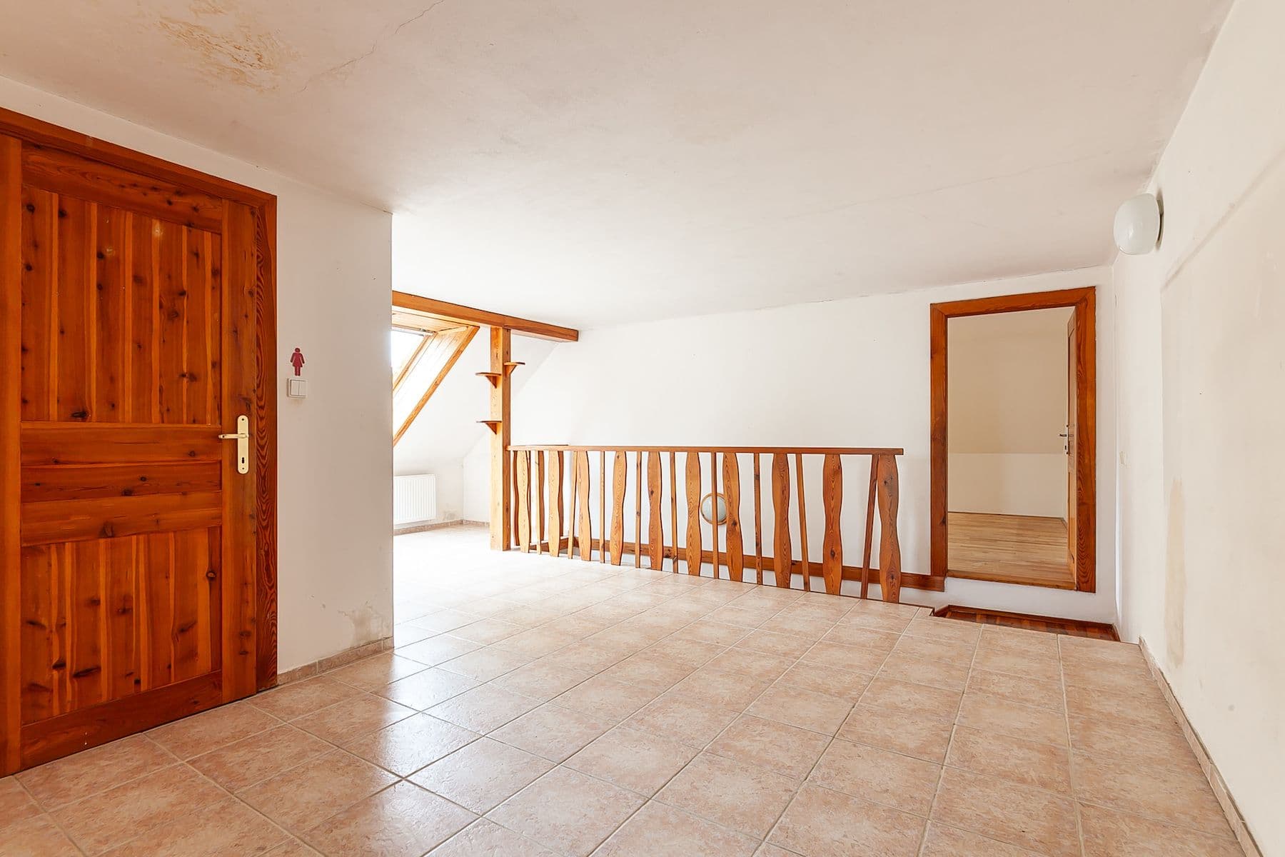 Predaj domu 230 m², pozemek 654 m², Na Hlavní, Praha, Praha Predaj domu 230 m², pozemek 654 m², Na Hlavní, Praha, Praha