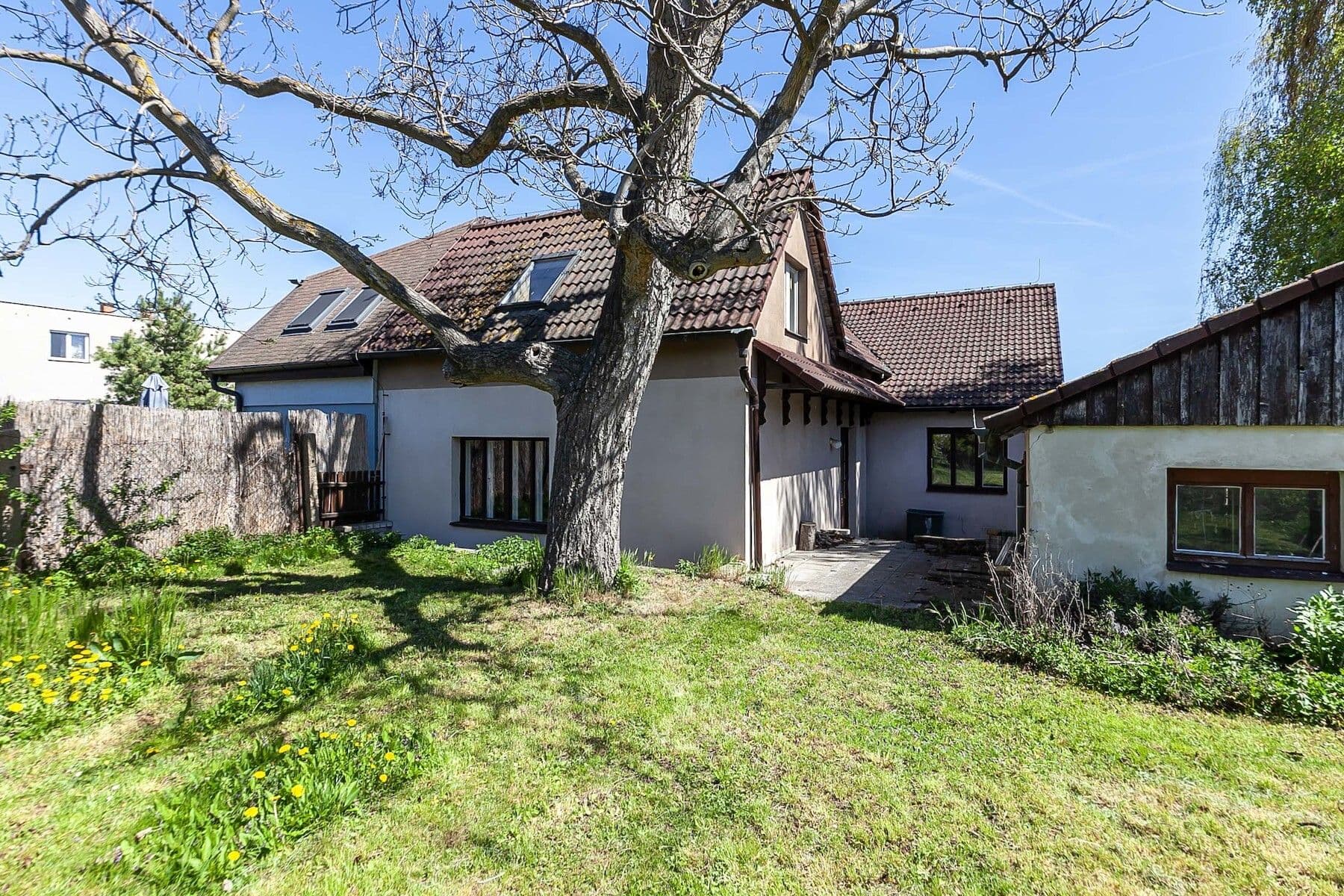 Predaj domu 230 m², pozemek 654 m², Na Hlavní, Praha, Praha Predaj domu 230 m², pozemek 654 m², Na Hlavní, Praha, Praha