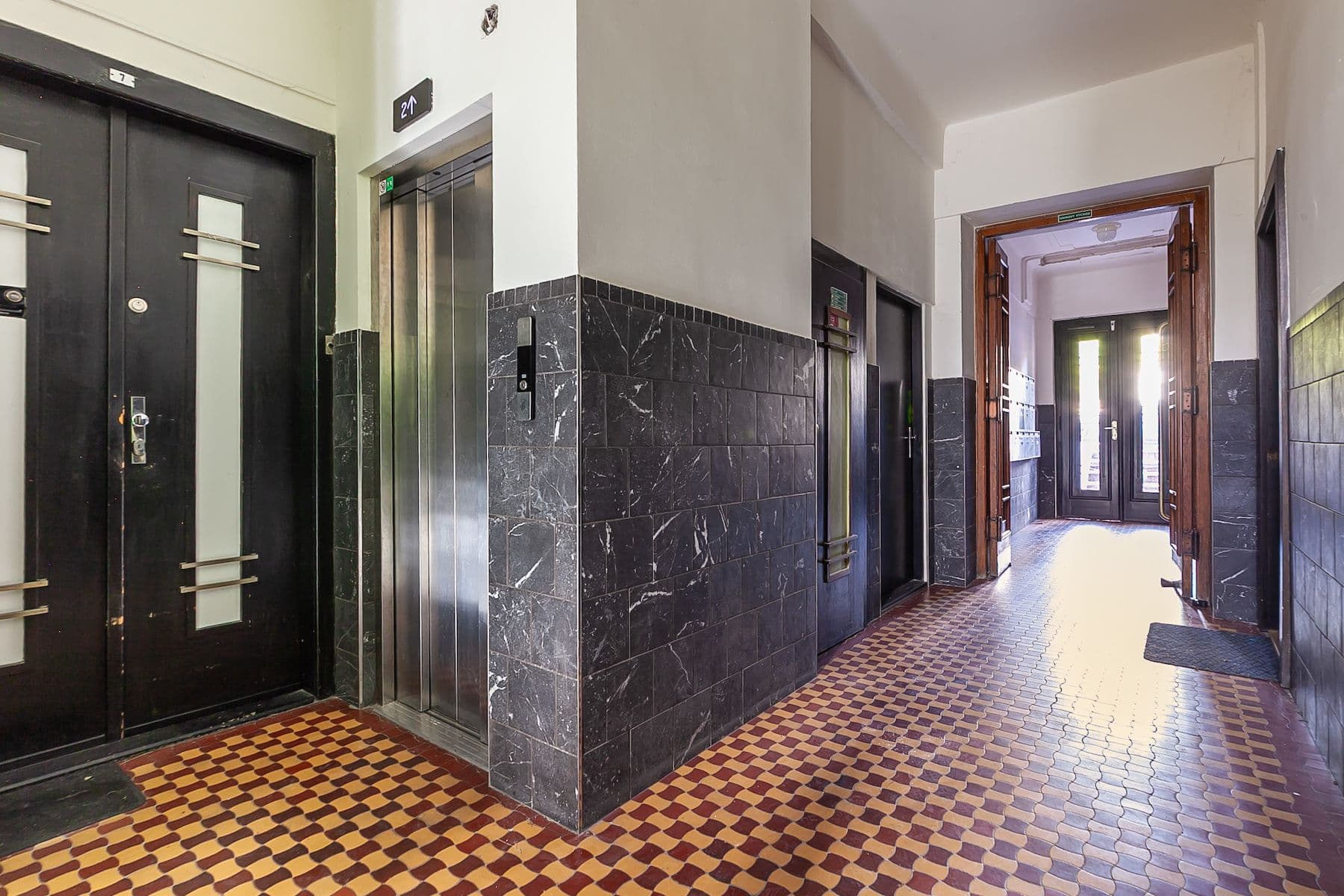 Predaj bytu 4-izbový 138 m², Vršovické náměstí, Praha, Praha Predaj bytu 4-izbový 138 m², Vršovické náměstí, Praha, Praha