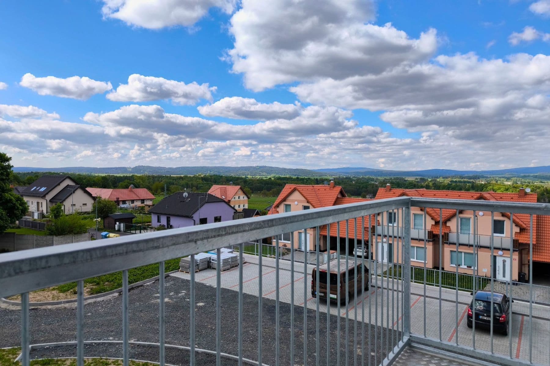 Predaj bytu 2-izbový 53 m², Královské svahy, Lázně Kynžvart, Karlovarský kraj Predaj bytu 2-izbový 53 m², Královské svahy, Lázně Kynžvart, Karlovarský kraj