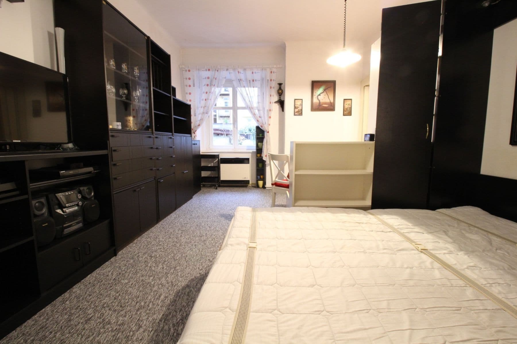 Prenájom bytu 2-izbový 56 m², Boleslavská, Praha, Praha Prenájom bytu 2-izbový 56 m², Boleslavská, Praha, Praha