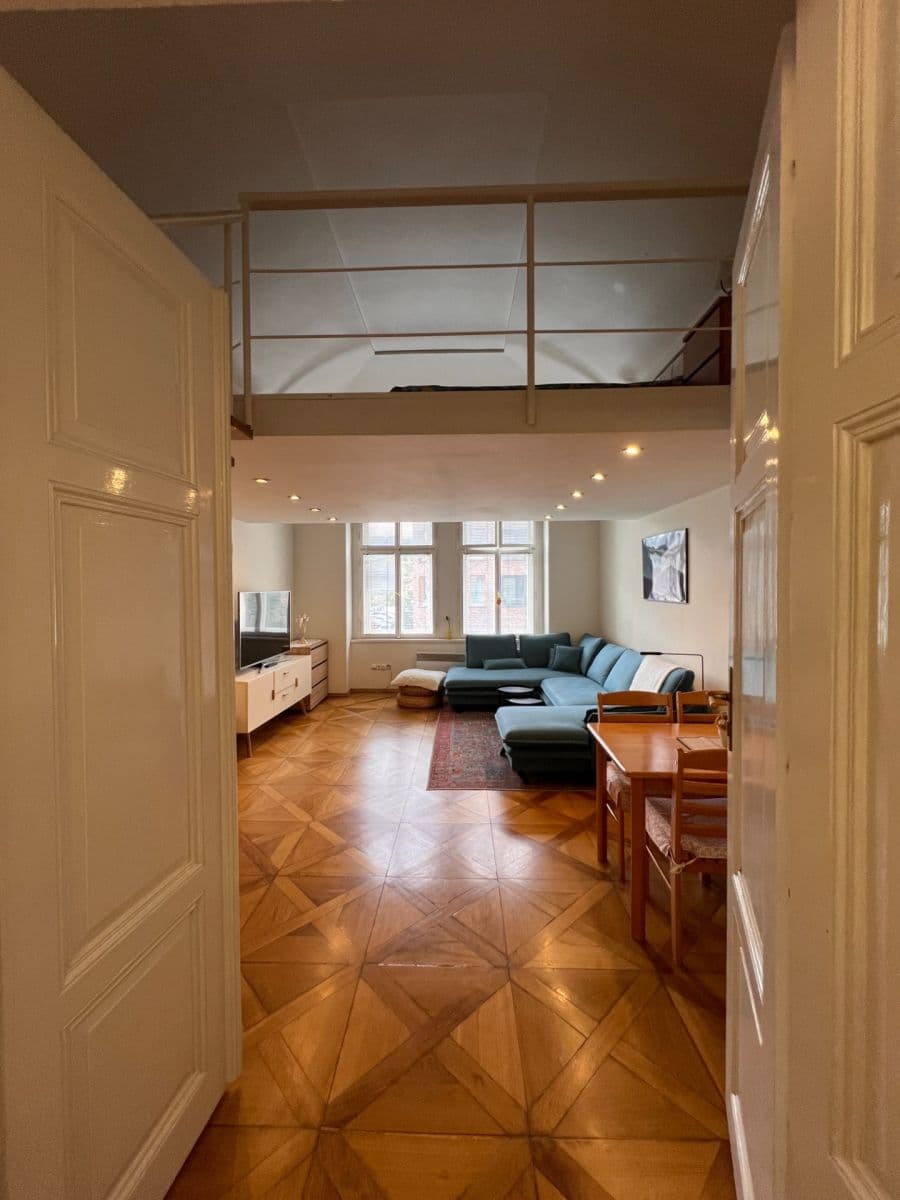 Prenájom bytu 1-izbový 44 m², Na Valentince, Praha, Praha Prenájom bytu 1-izbový 44 m², Na Valentince, Praha, Praha