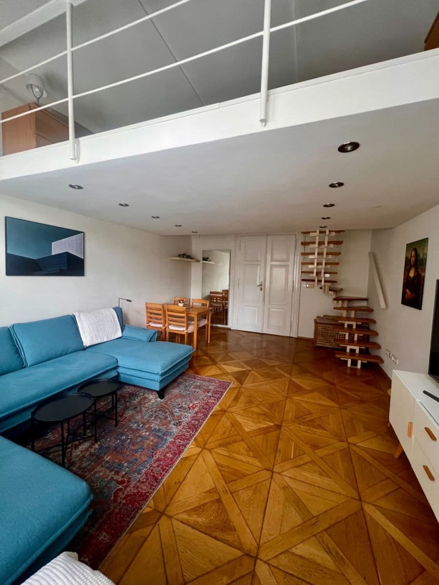 Prenájom bytu 1-izbový 44 m², Na Valentince, Praha, Praha Prenájom bytu 1-izbový 44 m², Na Valentince, Praha, Praha