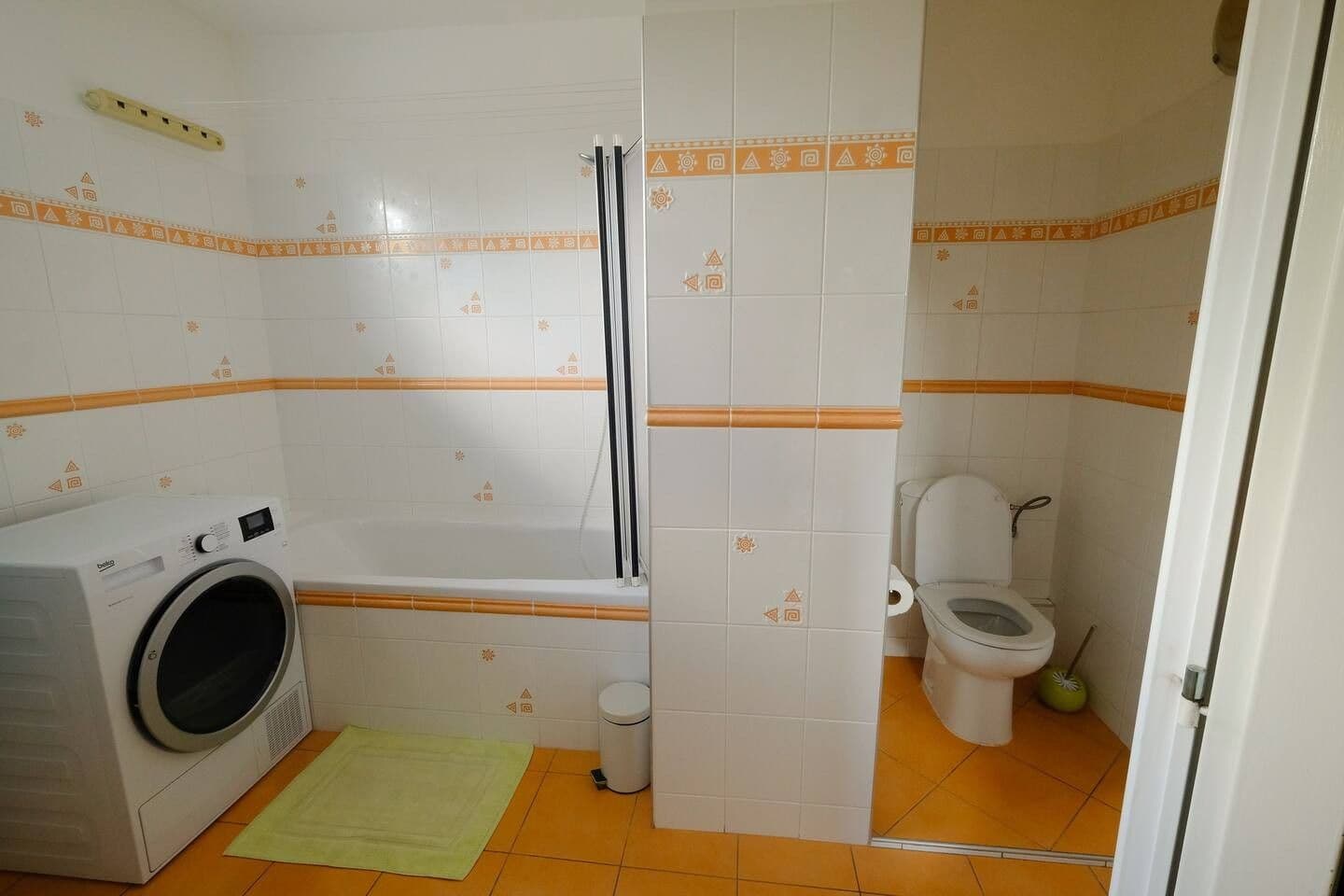 Prenájom bytu 3-izbový 82 m², Hadovitá, Praha, Praha Prenájom bytu 3-izbový 82 m², Hadovitá, Praha, Praha