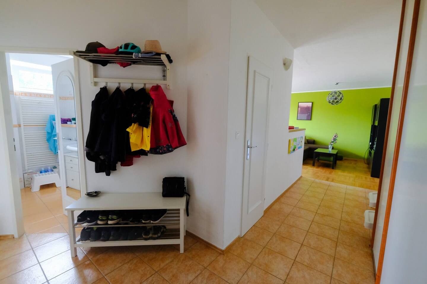 Prenájom bytu 3-izbový 82 m², Hadovitá, Praha, Praha Prenájom bytu 3-izbový 82 m², Hadovitá, Praha, Praha