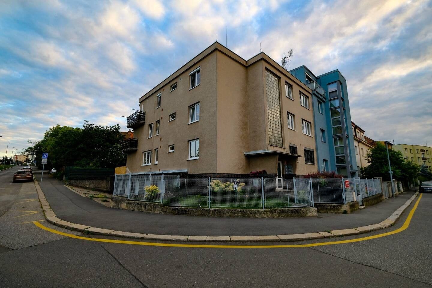 Prenájom bytu 3-izbový 82 m², Hadovitá, Praha, Praha Prenájom bytu 3-izbový 82 m², Hadovitá, Praha, Praha