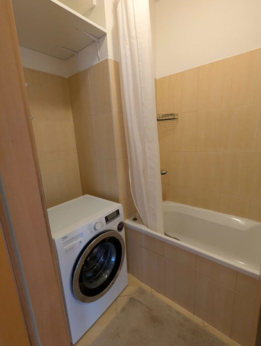 Prenájom bytu 2-izbový 53 m², Na Neklance, Praha, Praha Prenájom bytu 2-izbový 53 m², Na Neklance, Praha, Praha